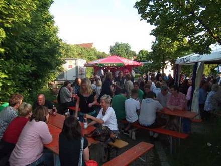 16 zoigl fest beim bienenhof 08.06.2013.jpg